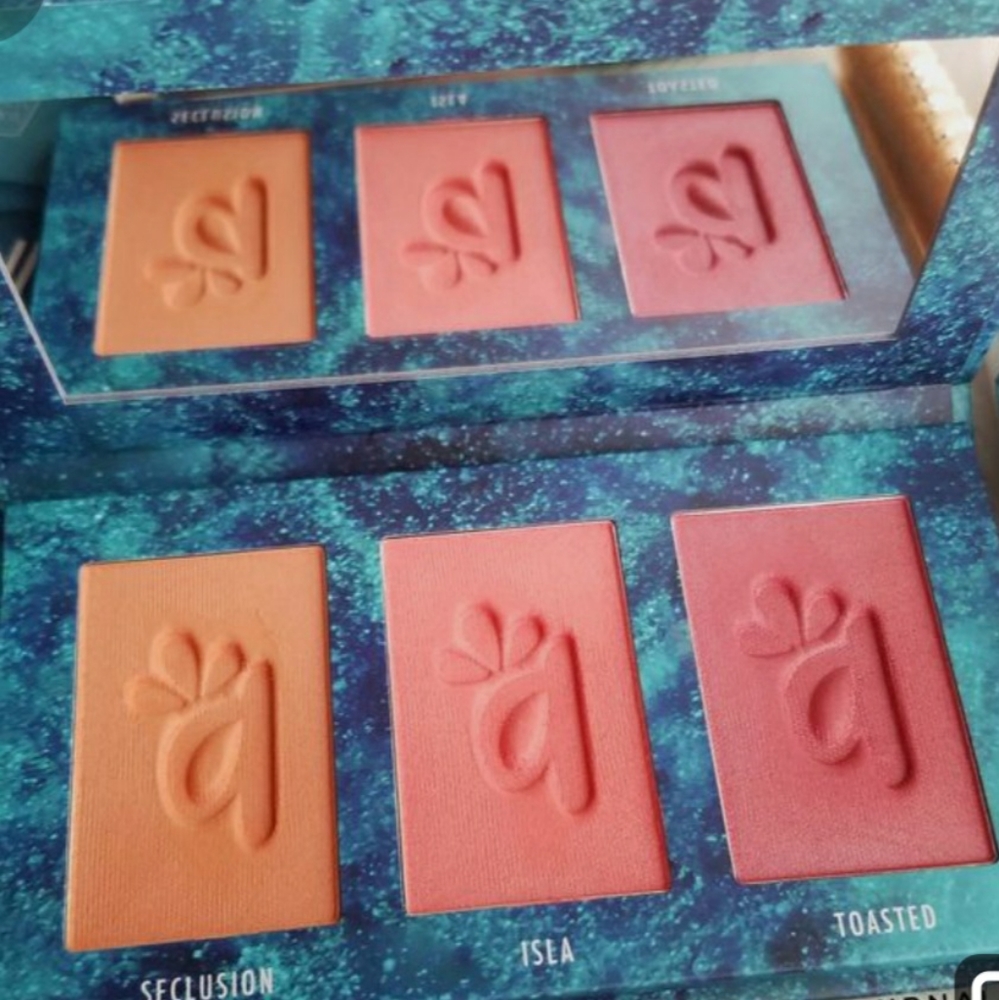 Alamar Blush Palette